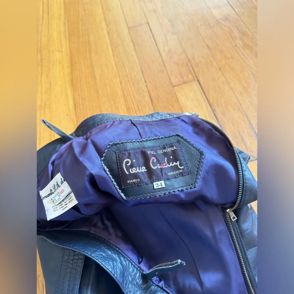 70s-80s Vintage Navy Blue Pierre Cardin Leather Skirt - Picture 9 of 11